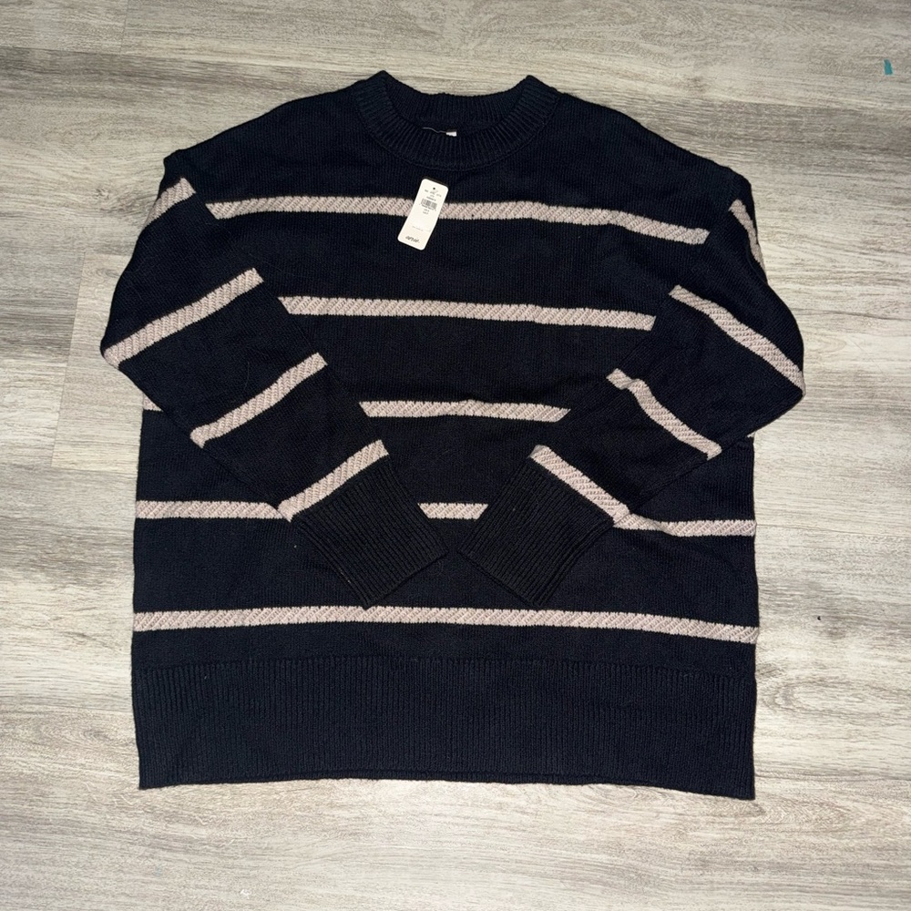 Aerie Black and tan sweater